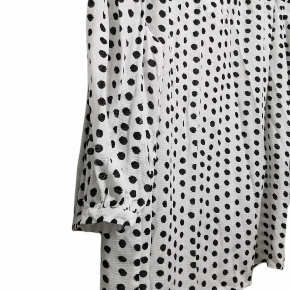 New. NWT Grand Greene ,Polka Dot Blouse, Colors: Black and white, Size XL - Picture 5 of 13
